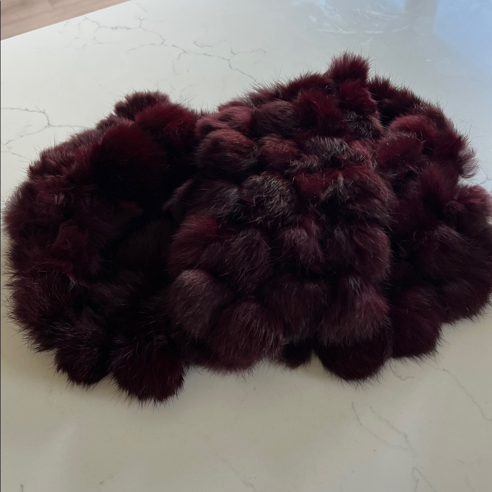 Folio Rabbit Scarf - Picture 7 of 8